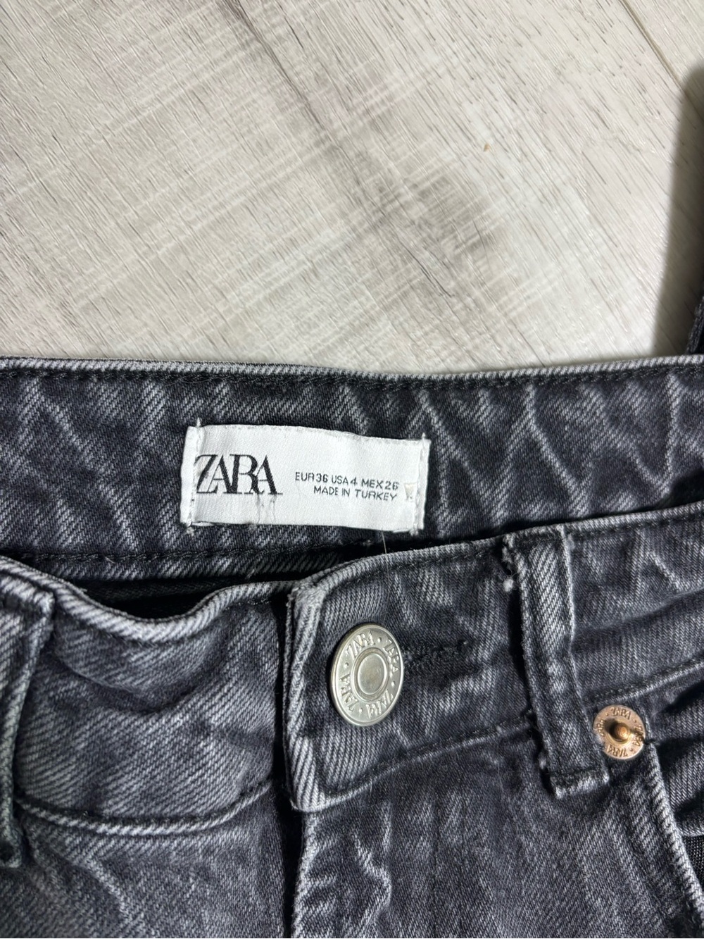 Zara High Rise Straight Leg Jeans Gray Black Washed Denim Sz 4 - Picture 4 of 11